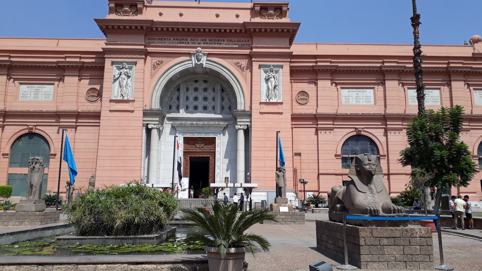 Egyptian museum and felucca 