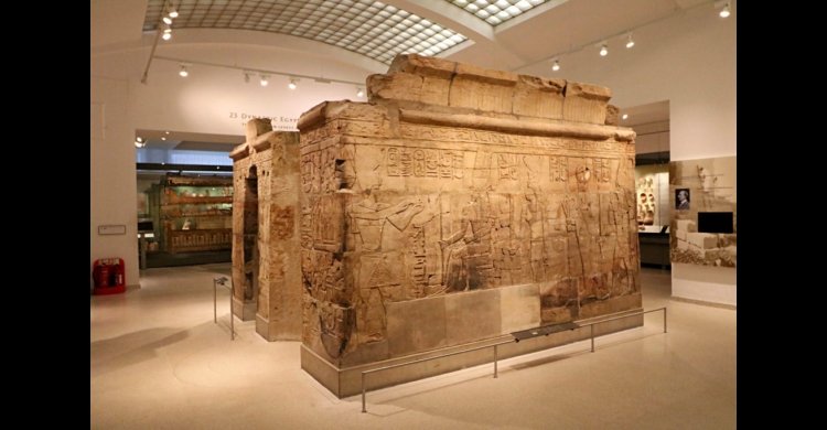Egyptian museum and felucca 