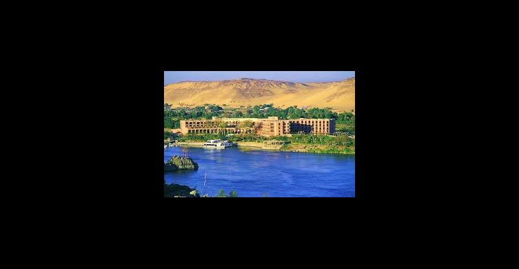 فندق بيراميز ايزوس